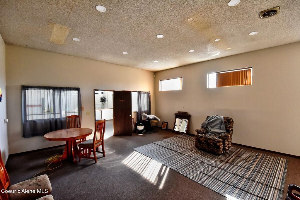 900 Kootenai Cutoff Rd, Ponderay, ID 83852 photo 6