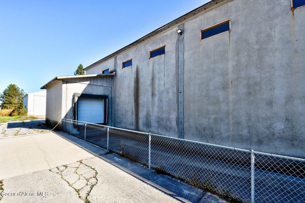 900 Kootenai Cutoff Rd, Ponderay, ID 83852 photo 7