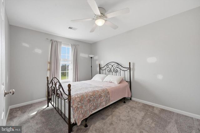 130 FAWN DR, Gilbertsville, PA 19525