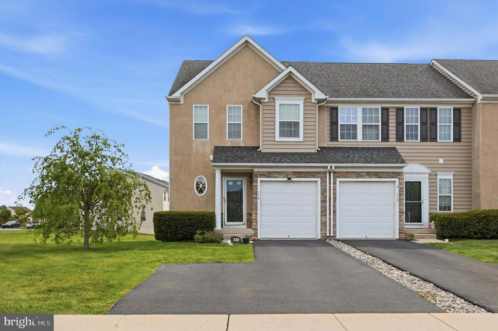 130 FAWN DR, Gilbertsville, PA 19525