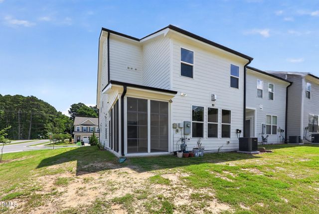 470 Clark Creek Lane, Cary, NC 27519