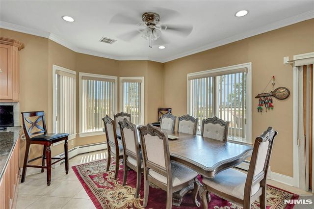 4 8th Street A, Fairview, NJ 07022