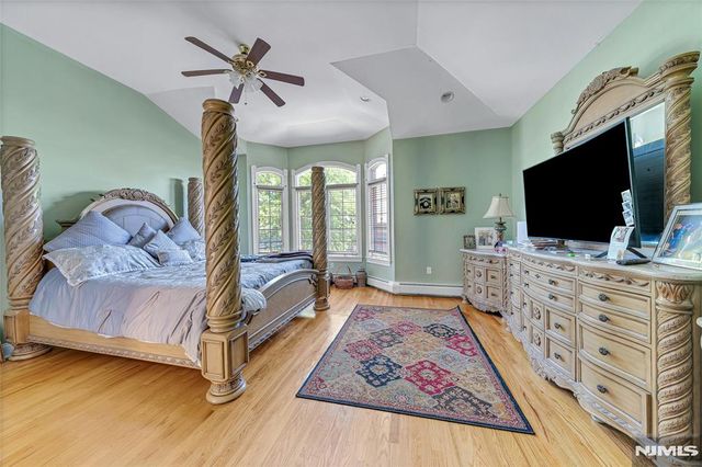 4 8th Street A, Fairview, NJ 07022