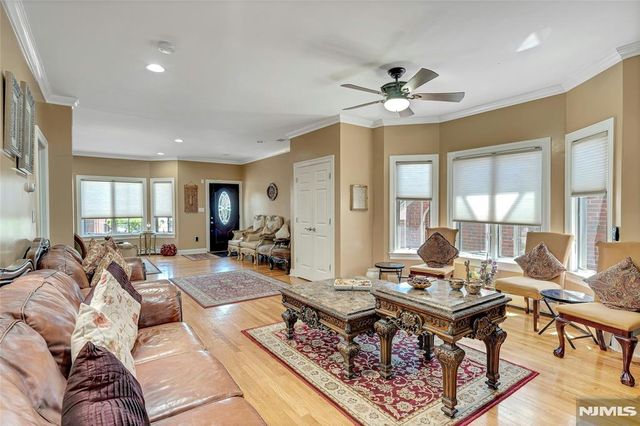 4 8th Street A, Fairview, NJ 07022