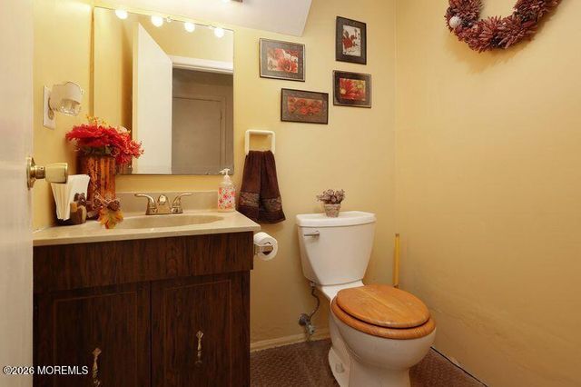 19 Alexandria Drive, Manalapan, NJ 07726
