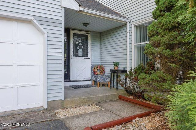19 Alexandria Drive, Manalapan, NJ 07726