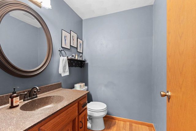 1009 E NORTHWOOD DRIVE, Appleton, WI 54911