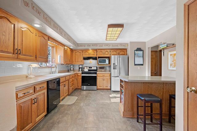 1009 E NORTHWOOD DRIVE, Appleton, WI 54911