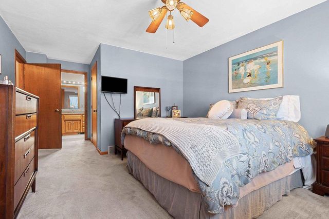 1009 E NORTHWOOD DRIVE, Appleton, WI 54911