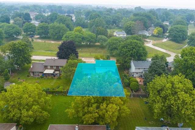 1009 E NORTHWOOD DRIVE, Appleton, WI 54911