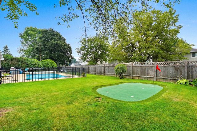 1009 E NORTHWOOD DRIVE, Appleton, WI 54911