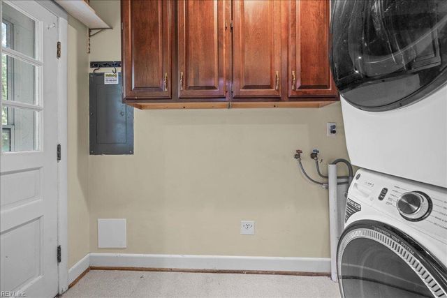 4104 Thalia DR, Virginia Beach, VA 23452