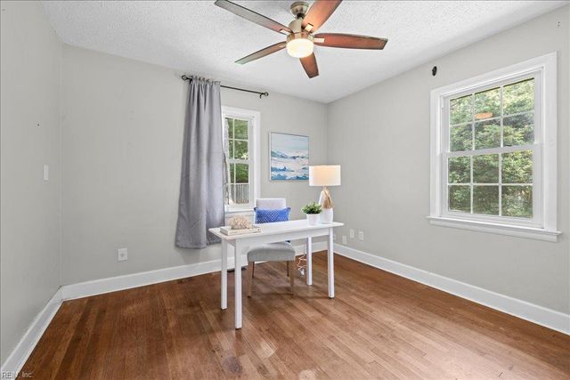 4104 Thalia DR, Virginia Beach, VA 23452