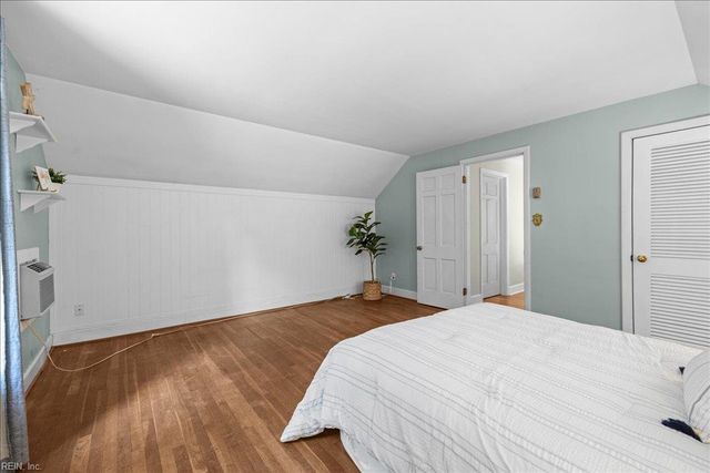 4104 Thalia DR, Virginia Beach, VA 23452