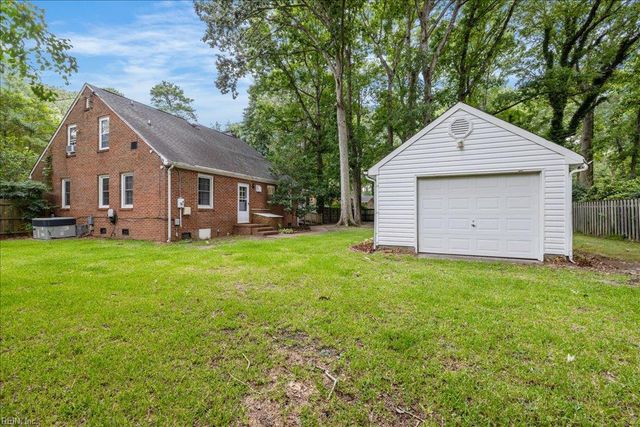 4104 Thalia DR, Virginia Beach, VA 23452