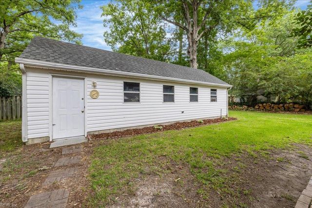 4104 Thalia DR, Virginia Beach, VA 23452