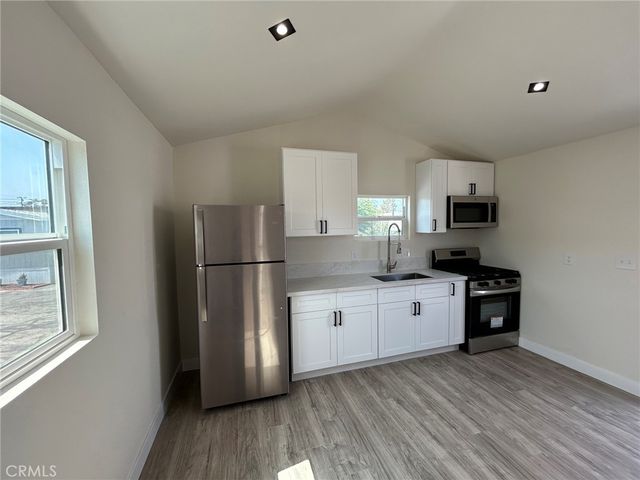 2548 Peck Road 25, Monrovia, CA 91016