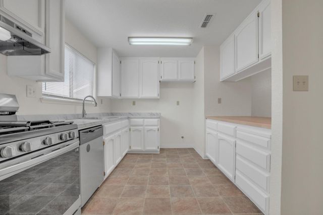 1535 Springville Way, Turlock, CA 95380