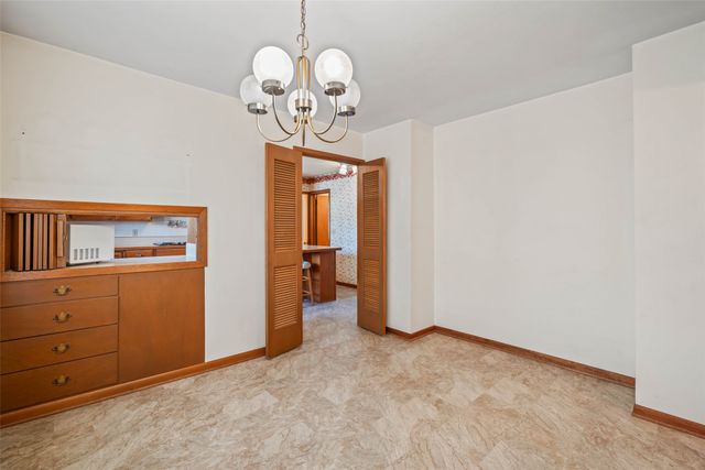 126 Broadmoor Circle, Ames, IA 50010