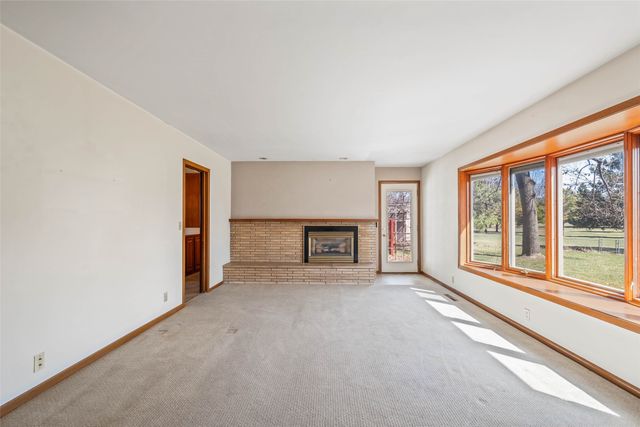 126 Broadmoor Circle, Ames, IA 50010