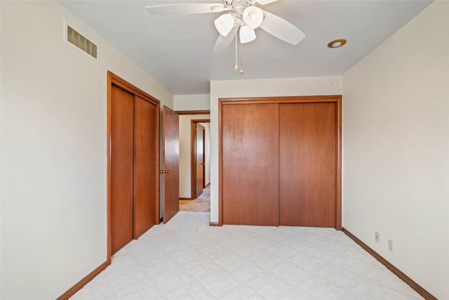 126 Broadmoor Circle, Ames, IA 50010