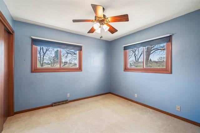 126 Broadmoor Circle, Ames, IA 50010