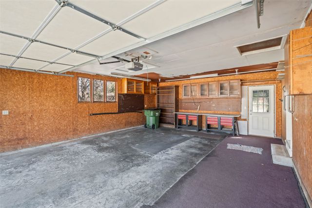 126 Broadmoor Circle, Ames, IA 50010