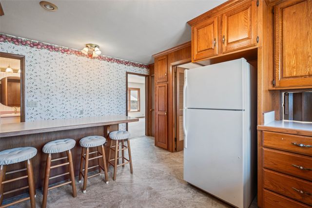 126 Broadmoor Circle, Ames, IA 50010