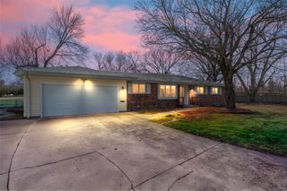 126 Broadmoor Circle, Ames, IA 50010