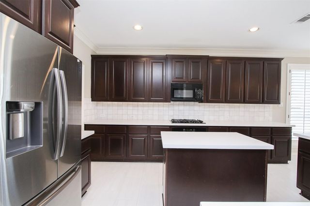 35 Winhall Place, The Woodlands, TX 77354