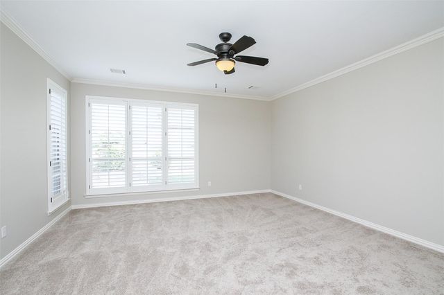 35 Winhall Place, The Woodlands, TX 77354