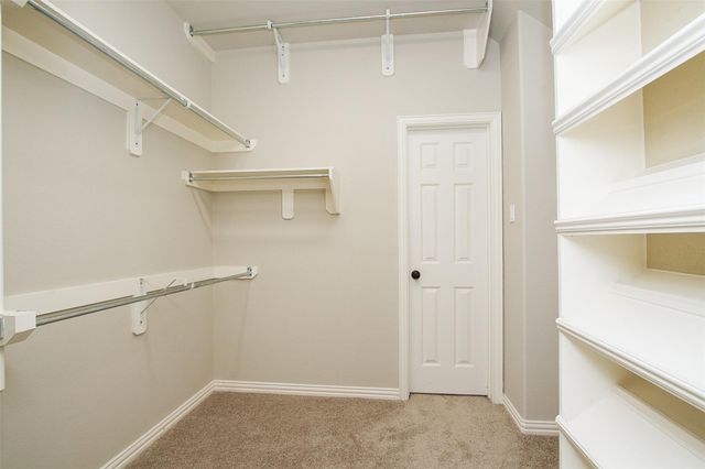 35 Winhall Place, The Woodlands, TX 77354