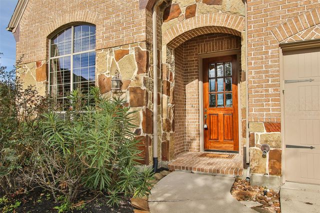 35 Winhall Place, The Woodlands, TX 77354