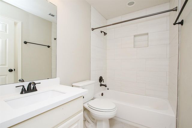 35 Winhall Place, The Woodlands, TX 77354