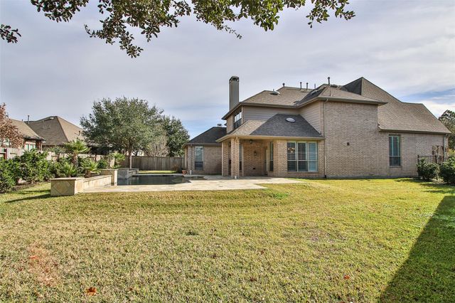 35 Winhall Place, The Woodlands, TX 77354