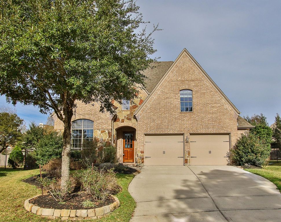 35 Winhall Place, The Woodlands, TX 77354