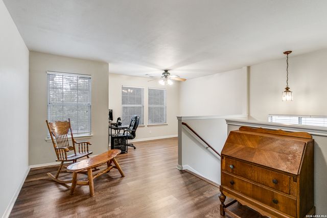 8903 Oakwood Ct, San Antonio, TX 78240