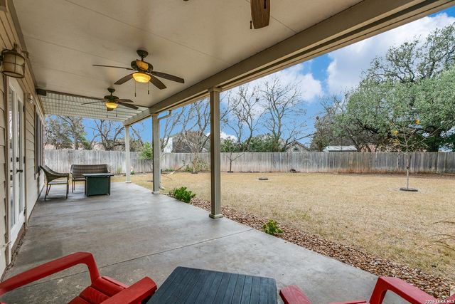 8903 Oakwood Ct, San Antonio, TX 78240