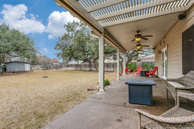 8903 Oakwood Ct, San Antonio, TX 78240