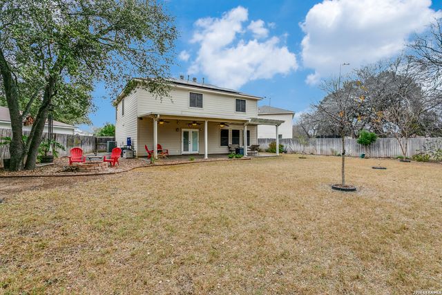 8903 Oakwood Ct, San Antonio, TX 78240