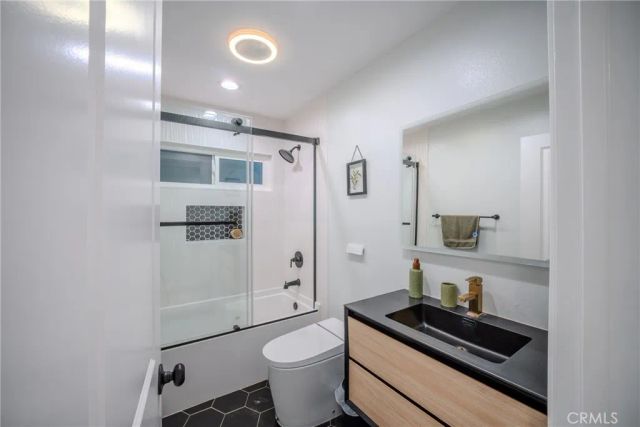 2821 Tigertail, Rossmoor, CA 90720