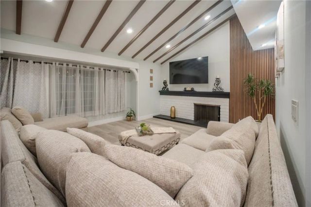2821 Tigertail, Rossmoor, CA 90720