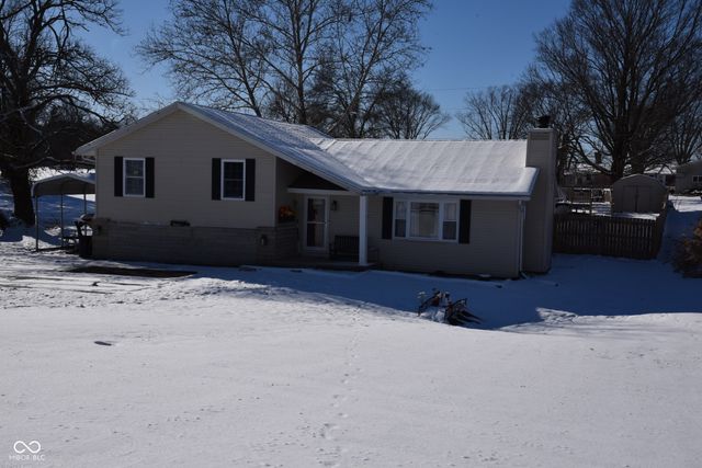 9 Locksley Court, Bedford, IN 47421