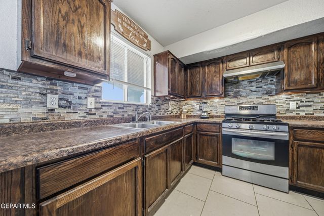 14001 JASON CRANDALL Drive, El Paso, TX 79938