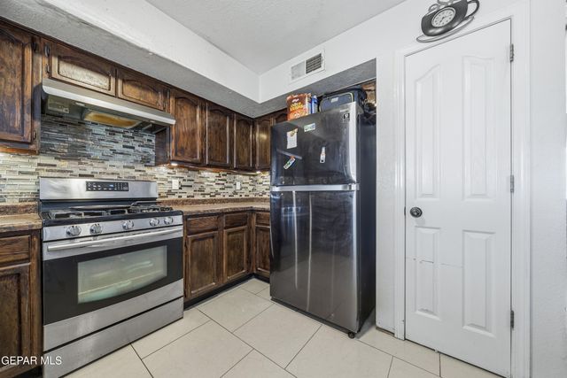 14001 JASON CRANDALL Drive, El Paso, TX 79938