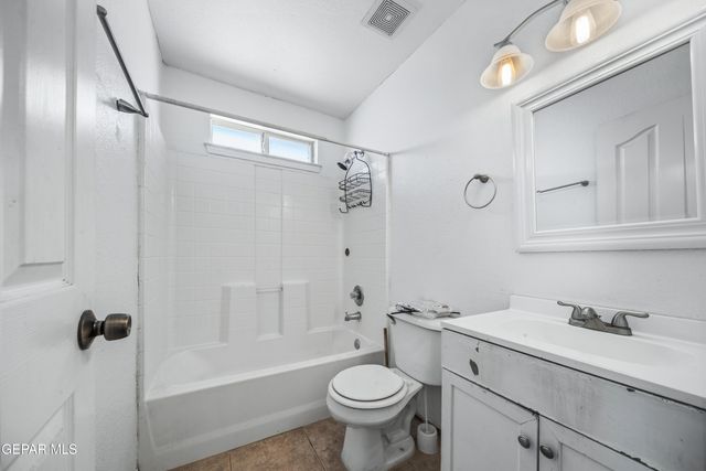 14001 JASON CRANDALL Drive, El Paso, TX 79938