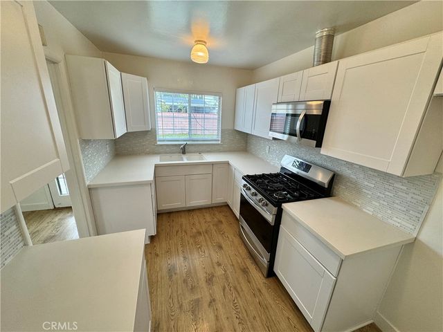915 W Occidental Street, Santa Ana, CA 92707
