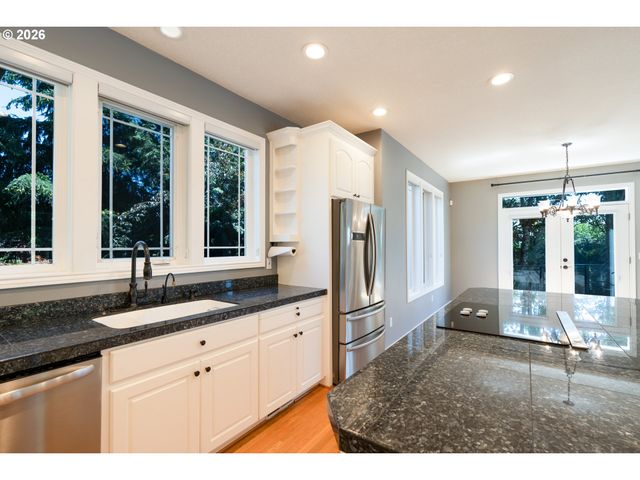 15686 Sw PLEASANTVIEW Ct, Portland, OR 97224