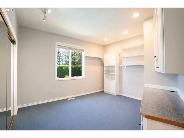15686 Sw PLEASANTVIEW Ct, Portland, OR 97224