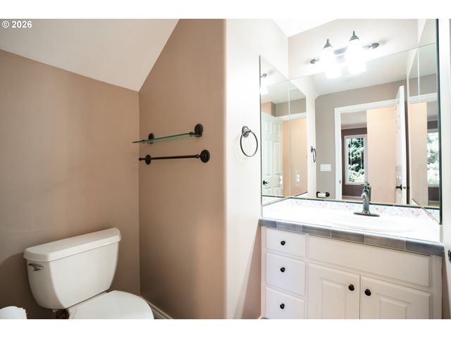 15686 Sw PLEASANTVIEW Ct, Portland, OR 97224